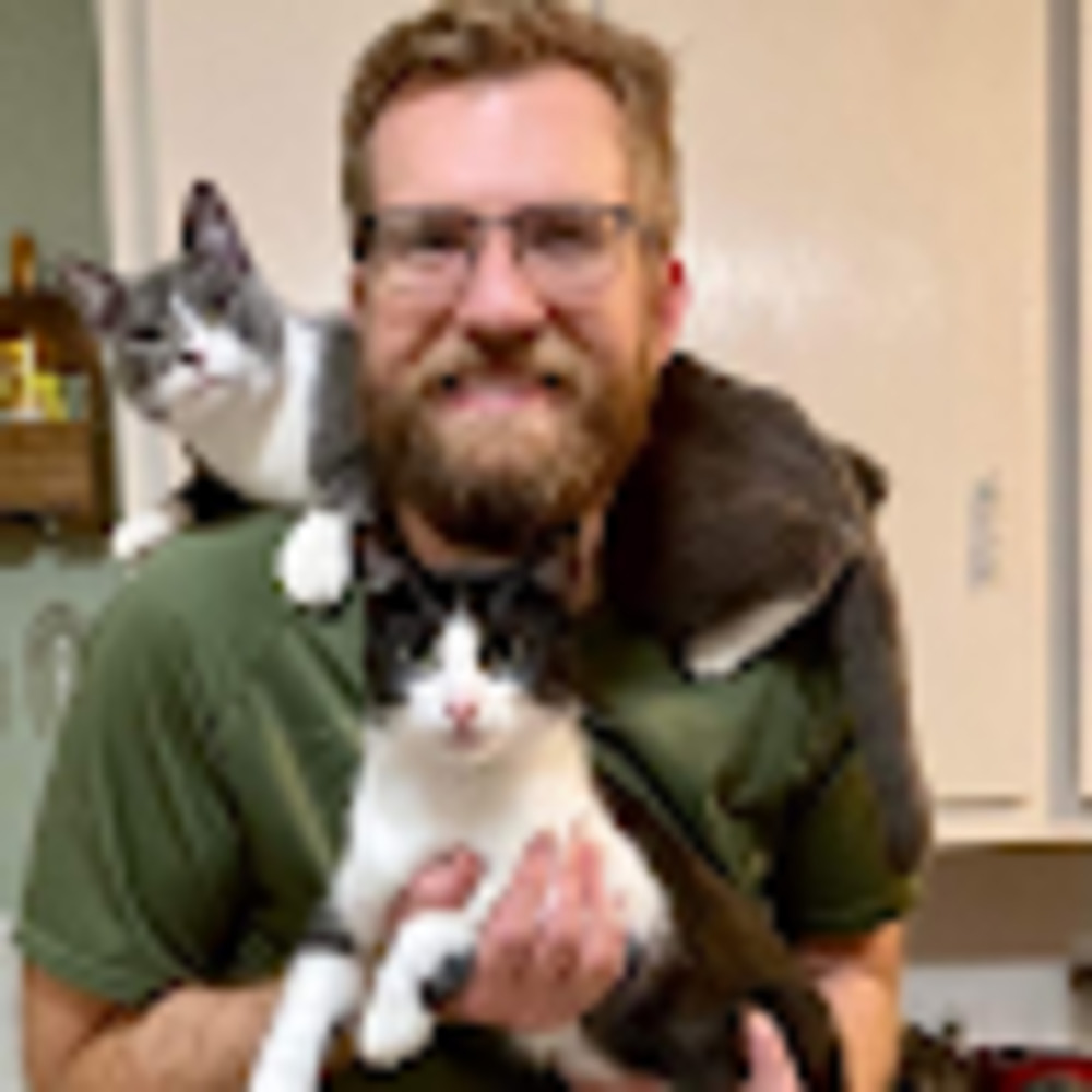Meet your Posher, Travis